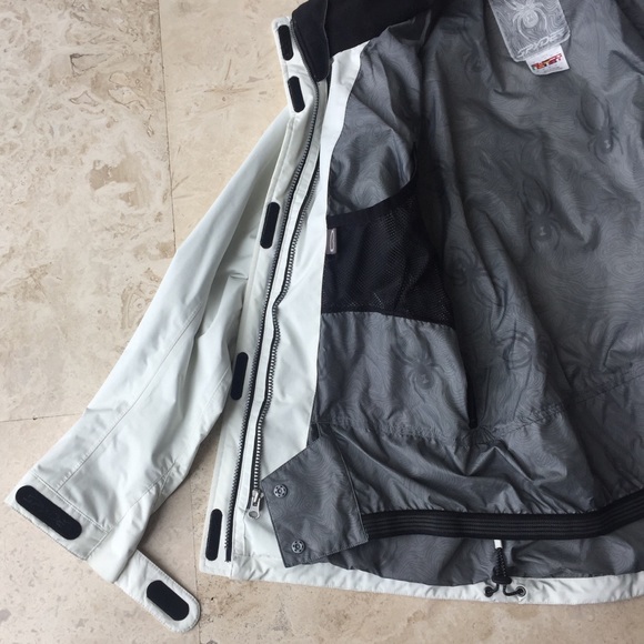Spyder Ski Jacket. - Picture 8 of 9